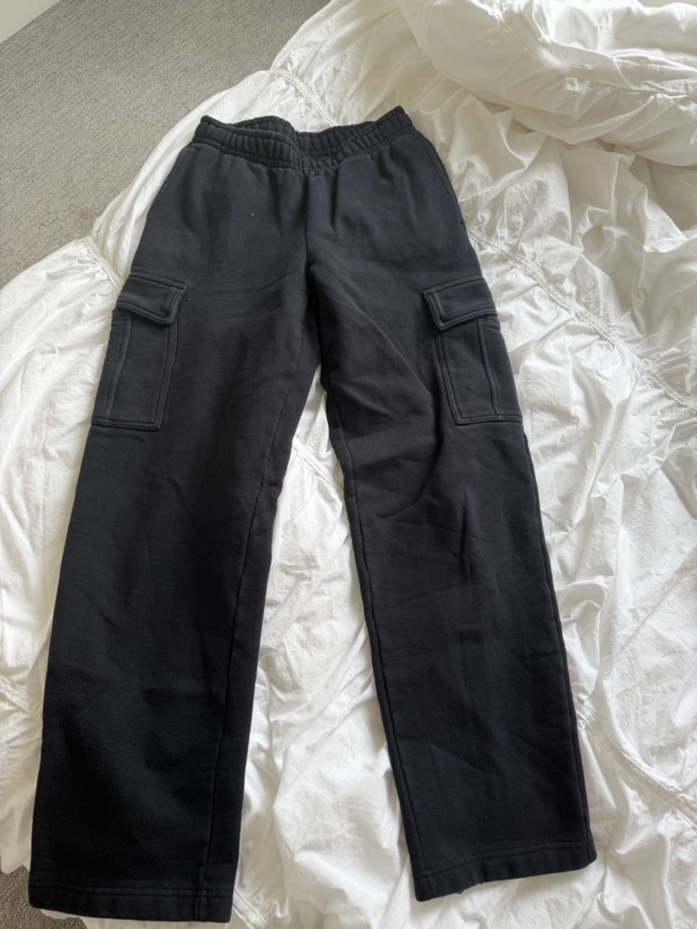 Aritzia black cargos